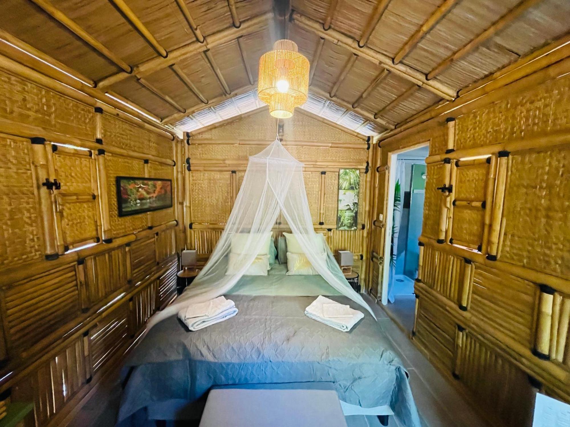 Suite Bambou Bien-Etre A Bali - Le Soleil Des Cevennes 생장뒤가르 외부 사진
