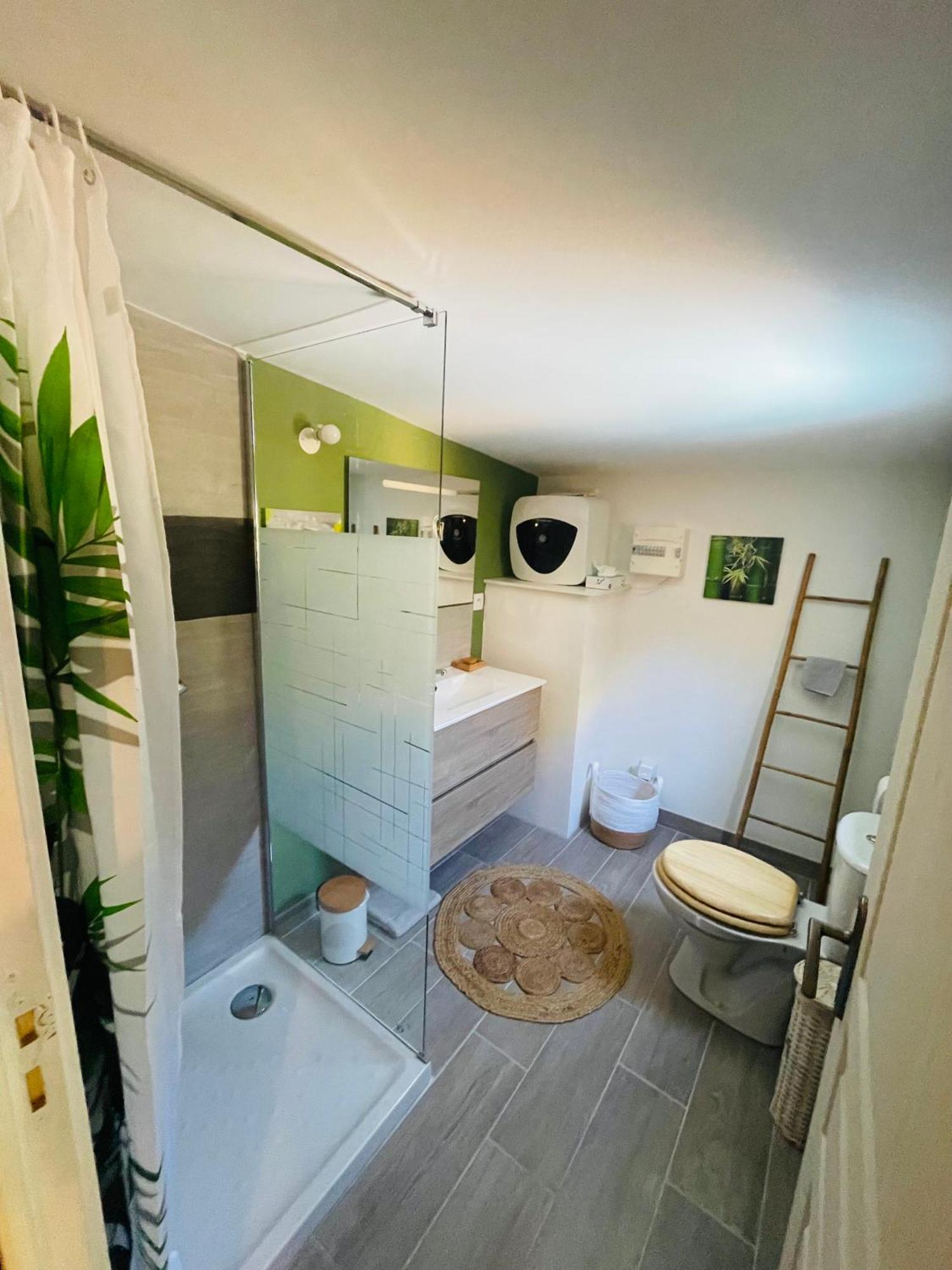 Suite Bambou Bien-Etre A Bali - Le Soleil Des Cevennes 생장뒤가르 외부 사진
