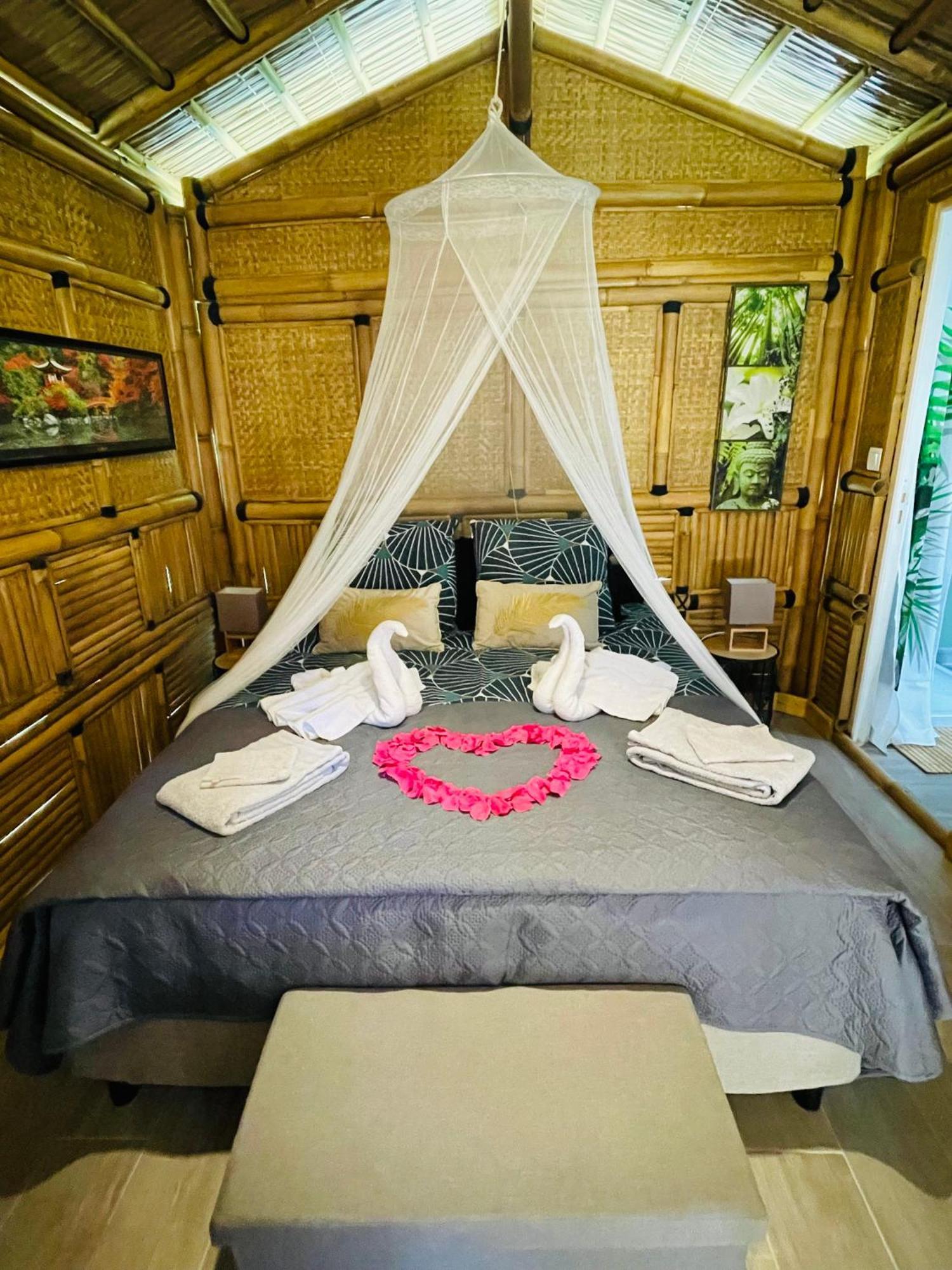 Suite Bambou Bien-Etre A Bali - Le Soleil Des Cevennes 생장뒤가르 외부 사진